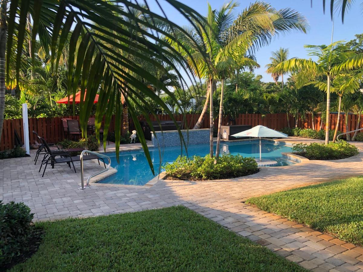Billy'S Resort- Men Only - Solo Hombres Wilton Manors Exterior photo